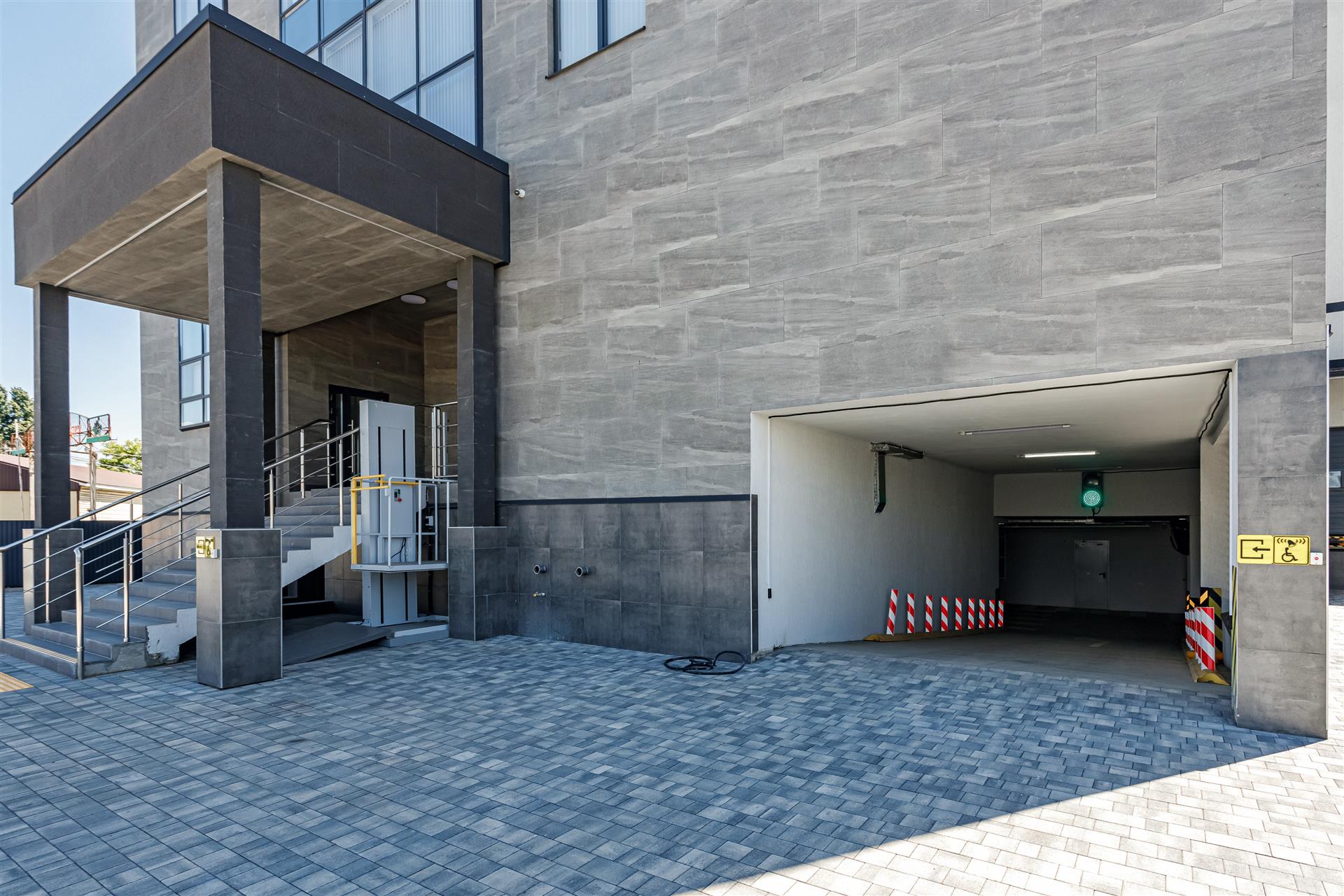 Фото №14: Коммерция 1800 м² - Краснодар, ул. Новороссийская, 214