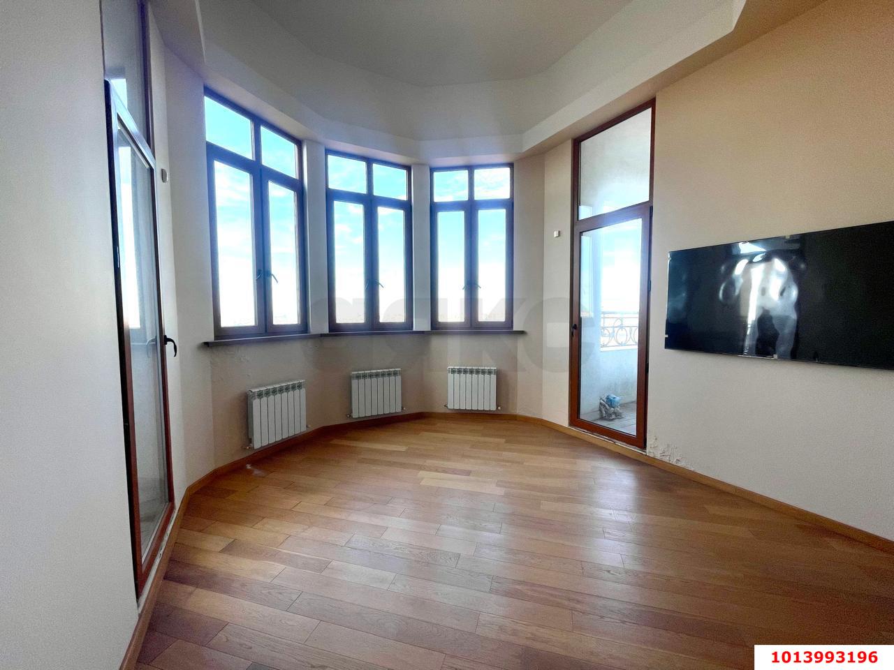 Фото №8: 3-комнатная квартира 246 м² - Краснодар, Центральный, ул. Октябрьская, 74