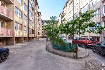 Фото №1: 1-комнатная квартира 38 м² - Краснодар, мкр. Завод Радиоизмерительных Приборов, ул. имени Мусоргского М.П., 1А