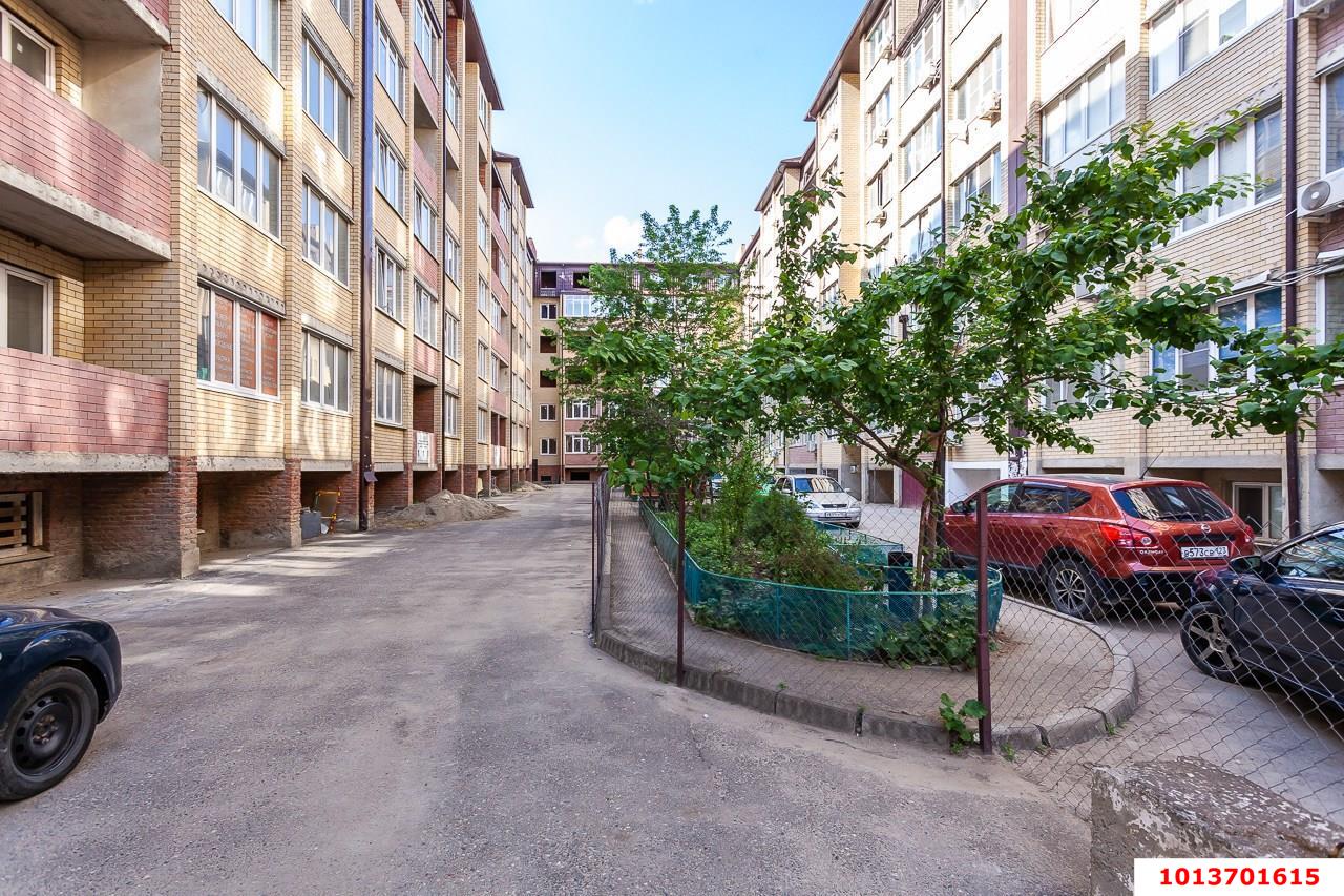 Фото №1: 1-комнатная квартира 38 м² - Краснодар, Музыкальный, Прикубанский внутригородской округ, мкр. Завод Радиоизмерительных Приборов, ул. имени Мусоргского М.П., 1А