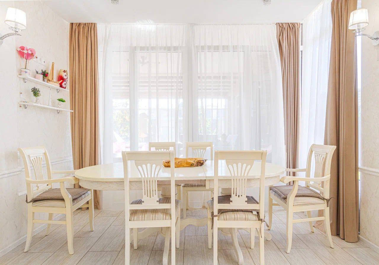 Фото №4: Дом 256 м² + 6.45 сот. - Краснодар, Прикубанский внутригородской округ, мкр. Немецкая Деревня, ул. Кёльнская, 13