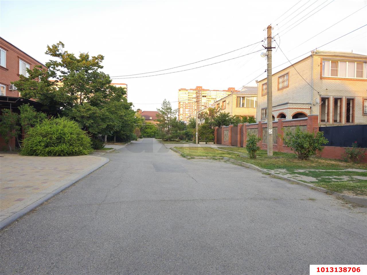 Фото №1: Дом 216 м² + 4.14 сот. - Краснодар, Прикубанский внутригородской округ, Калинино, мкр. Завод Радиоизмерительных Приборов, ул. Константина Симонова