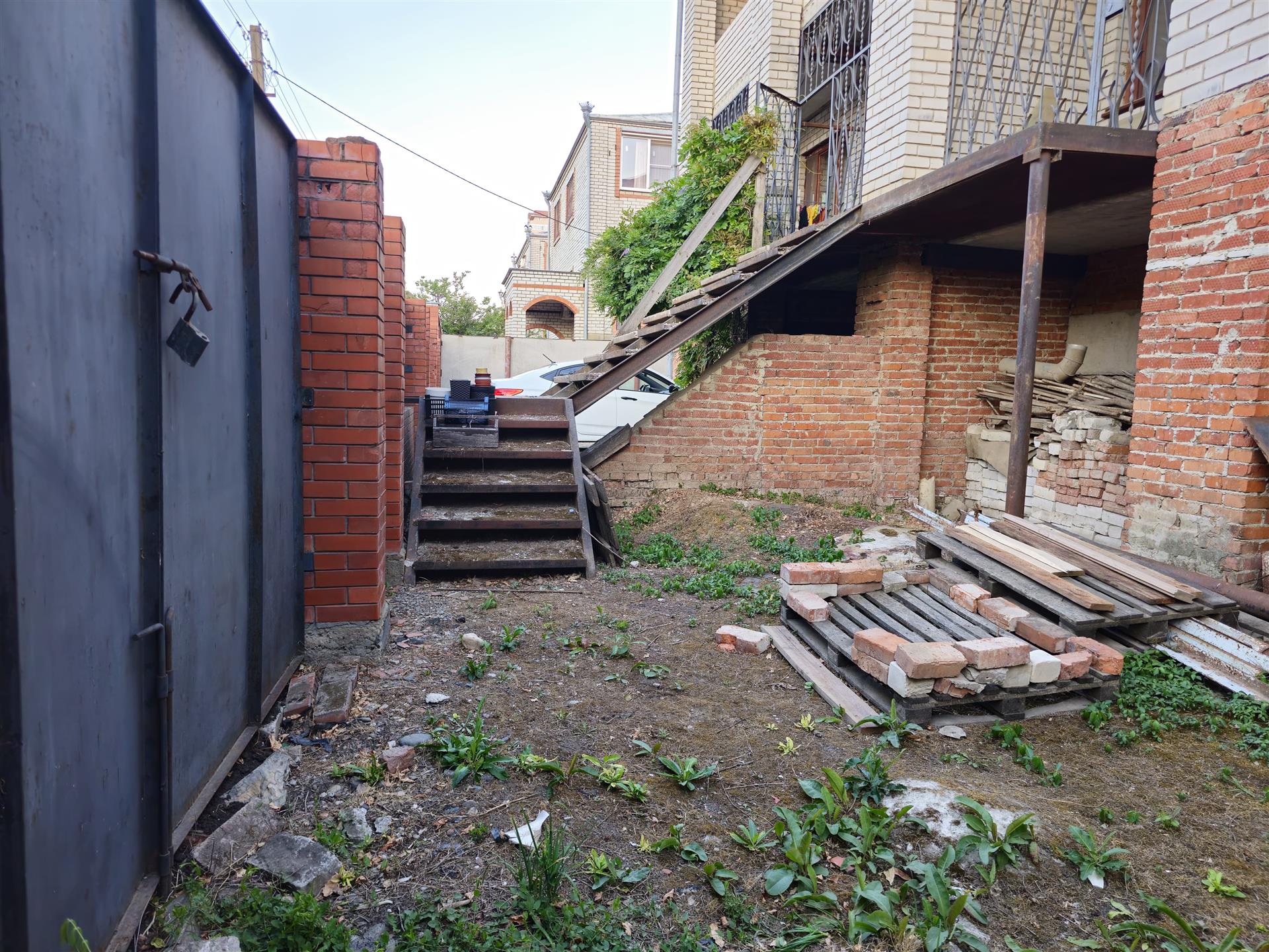 Фото №4: Дом 216 м² + 4.14 сот. - Краснодар, Прикубанский внутригородской округ, Калинино, мкр. Завод Радиоизмерительных Приборов, ул. Константина Симонова