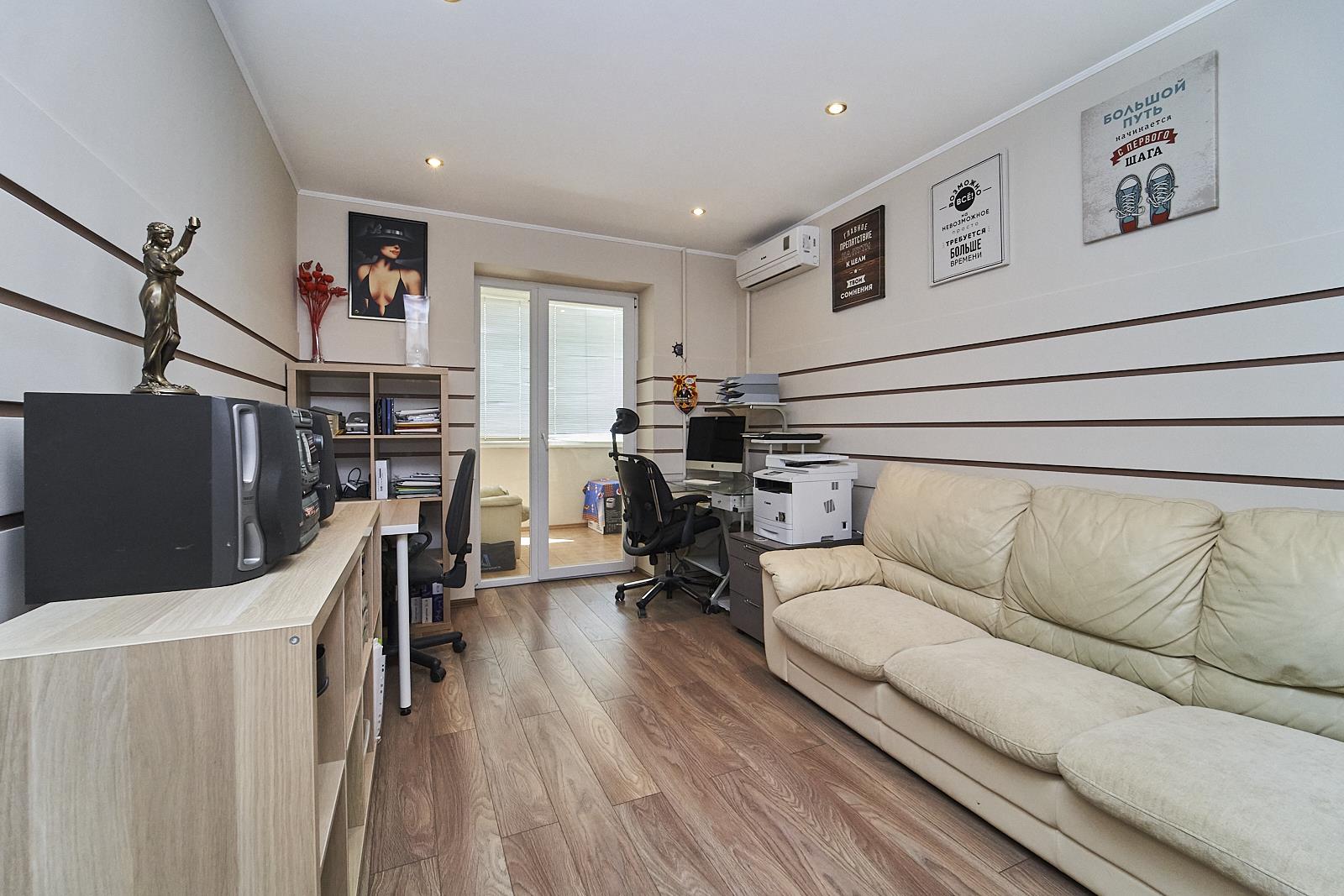 Фото №4: 3-комнатная квартира 122 м² - Краснодар, Прикубанский внутригородской округ, мкр. Завод Измерительных Приборов, ул. имени 40-летия Победы, 33/1