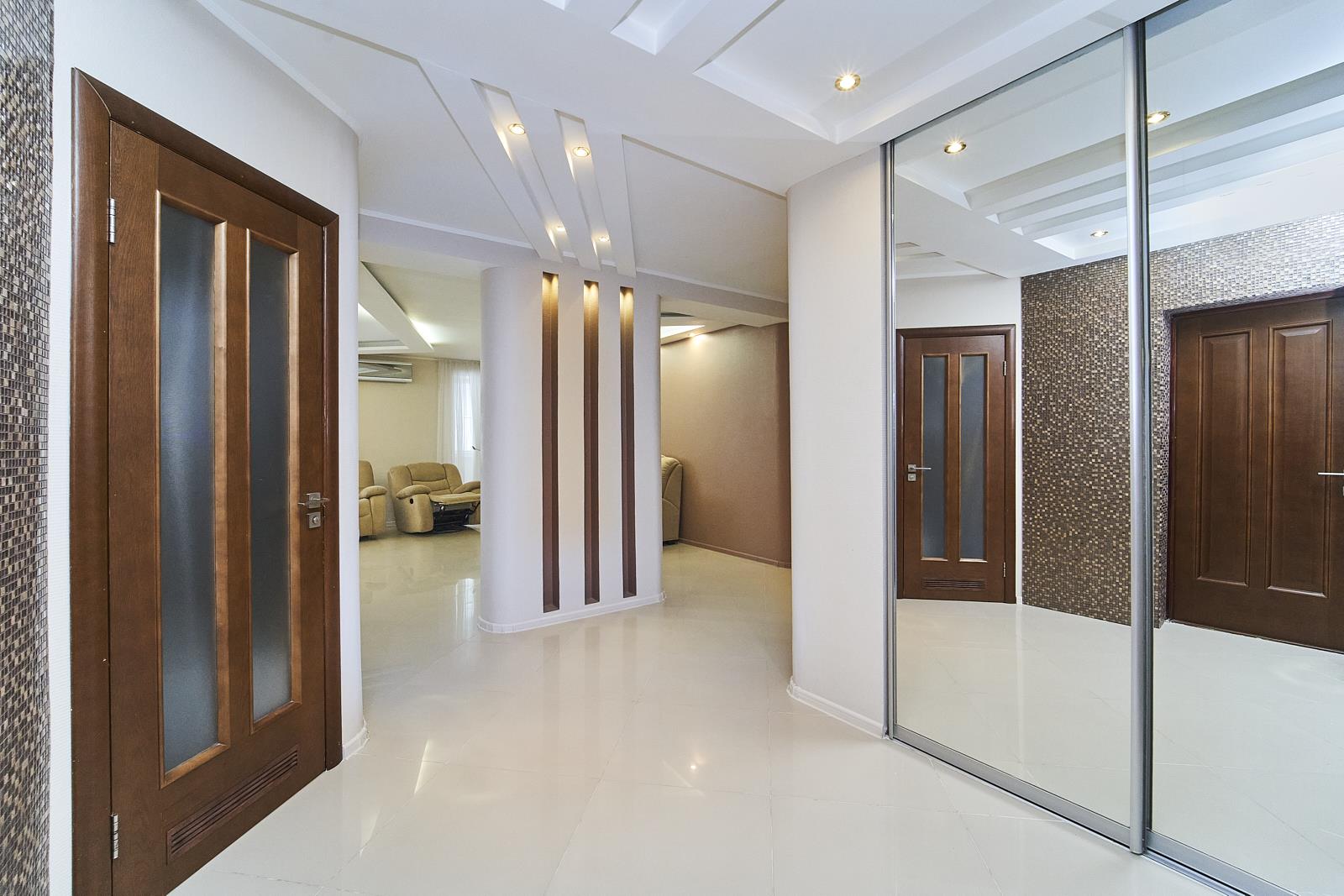 Фото №2: 3-комнатная квартира 122 м² - Краснодар, Прикубанский внутригородской округ, мкр. Завод Измерительных Приборов, ул. имени 40-летия Победы, 33/1