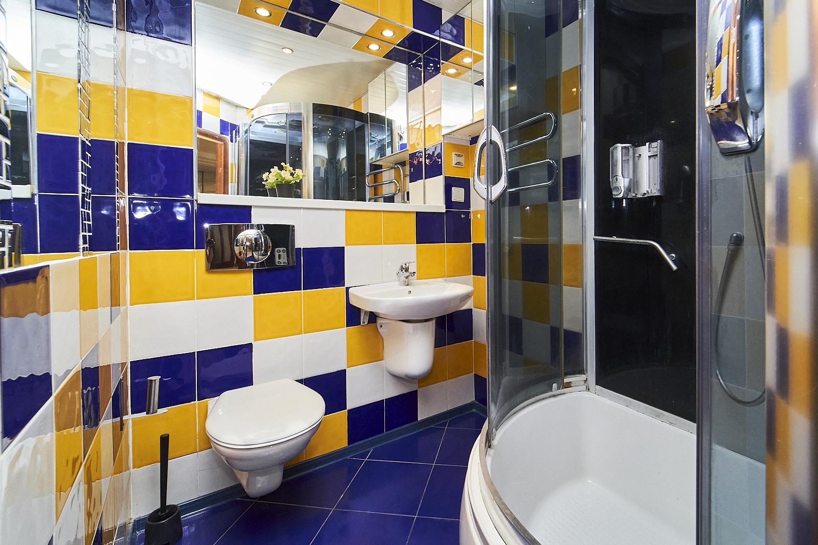 Фото №14: 3-комнатная квартира 122 м² - Краснодар, Прикубанский внутригородской округ, мкр. Завод Измерительных Приборов, ул. имени 40-летия Победы, 33/1