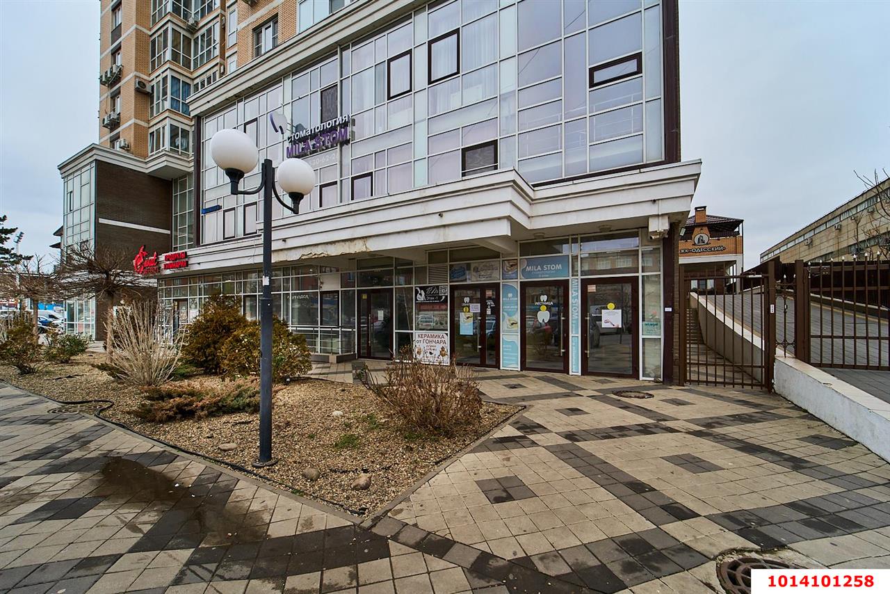 Фото №12: Коммерция 53 м² - Краснодар, Центральный внутригородской округ, мкр. Центральный, ул. Коммунаров, 270