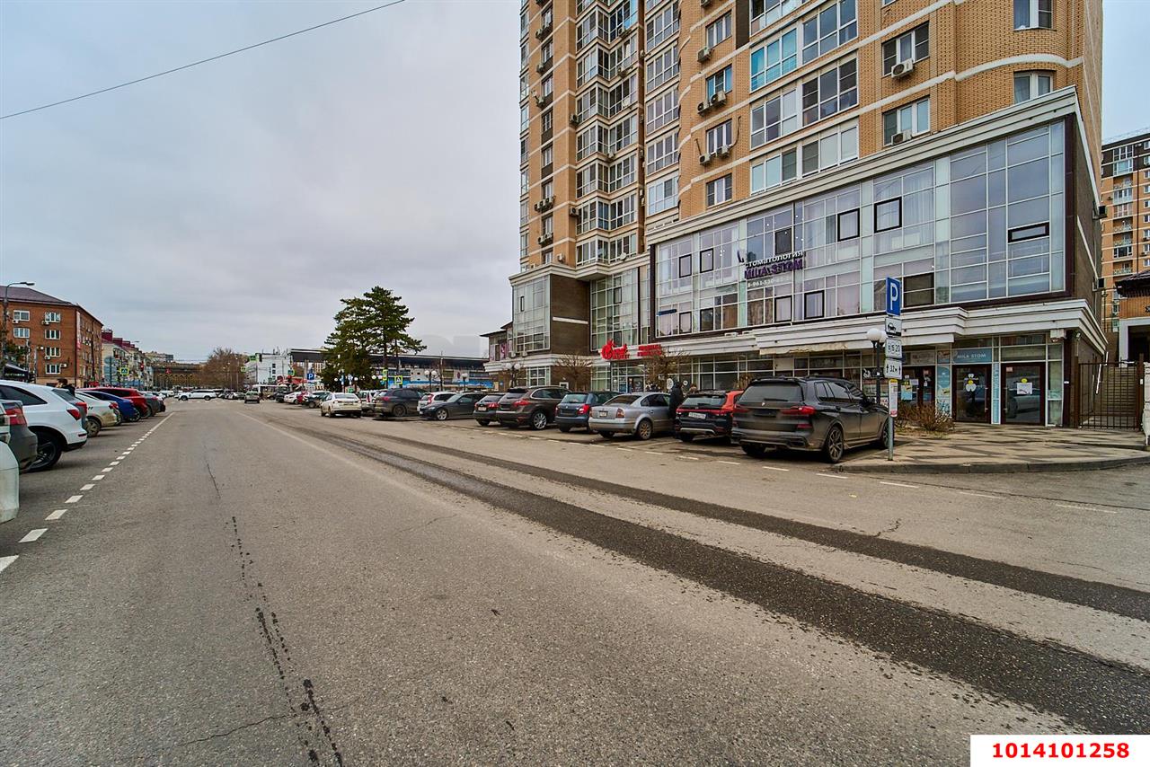 Фото №11: Коммерция 53 м² - Краснодар, Центральный внутригородской округ, мкр. Центральный, ул. Коммунаров, 270