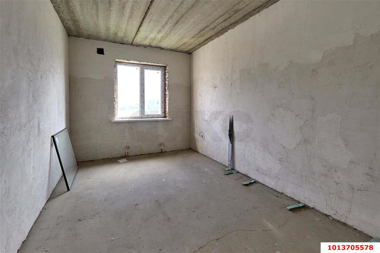 Фото №1: 2-комнатная квартира 58 м² - Энем, Прикубанский внутригородской округ, Дивный, Карасунский внутригородской округ, Центральный внутригородской округ, Черёмушки, мкр. жилой комплекс Дом у Озера, ул. Молодёжная, 40Б