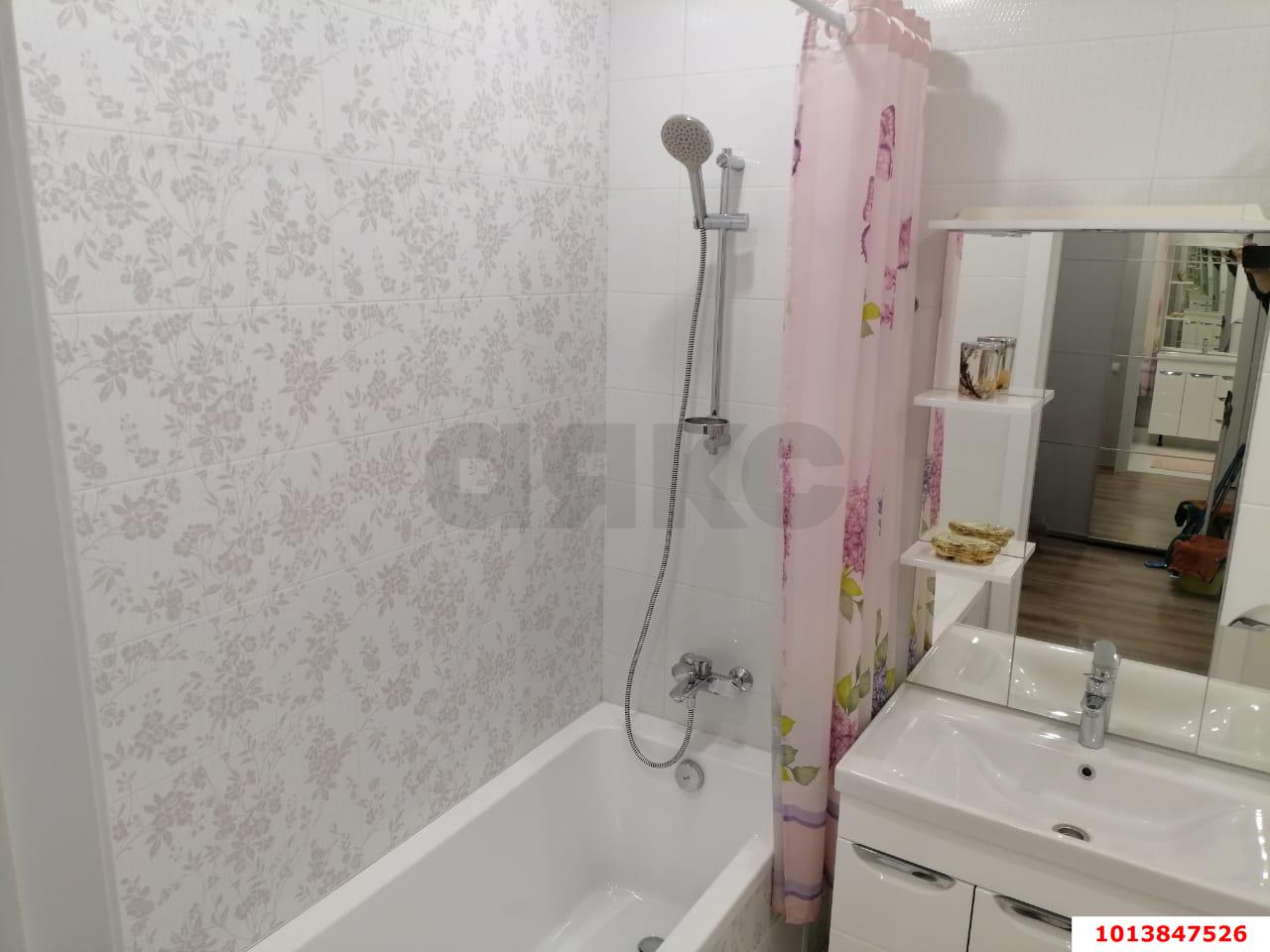 Фото №6: 1-комнатная квартира 40 м² - Краснодар, жилой комплекс На высоте, ул. Каляева, 263/4к2