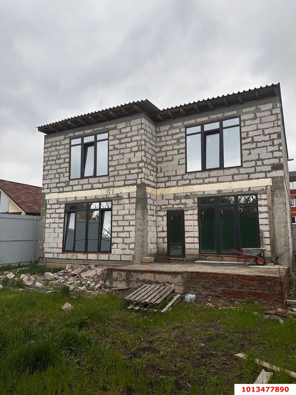 Фото №2: Дом 350 м² + 6 сот. - Новая Адыгея, ул. Красная, 33