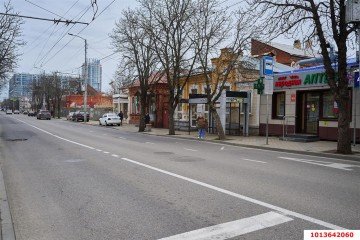 Фото №1: Торговое помещение 43 м² - Краснодар, мкр. Центральный, ул. Октябрьская, 88