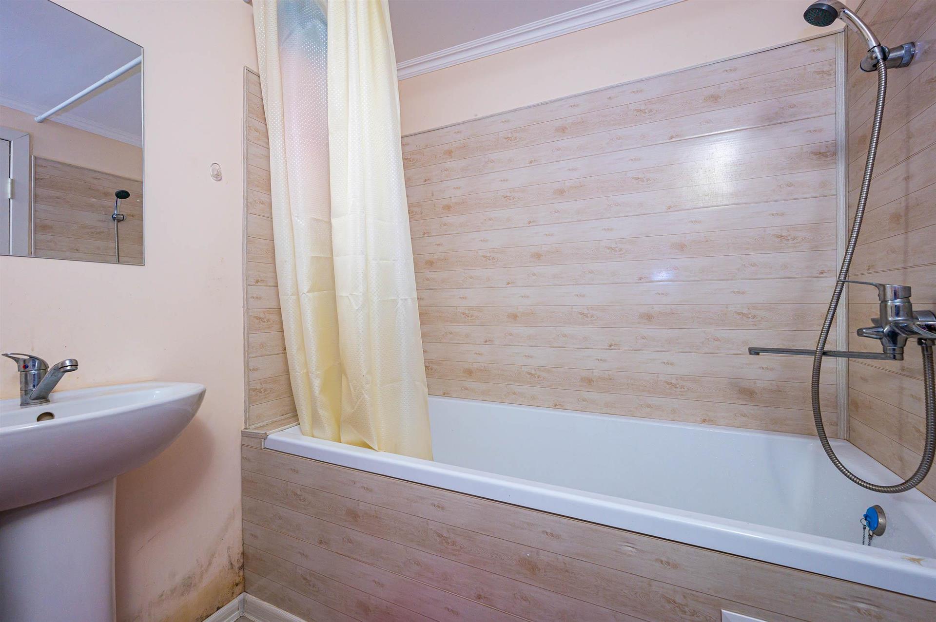 Фото №6: Дом 219 м² + 6.25 сот. - Краснодар, Прикубанский внутригородской округ, Калинино, мкр. Завод Радиоизмерительных Приборов, ул. Тюльпанная, 11