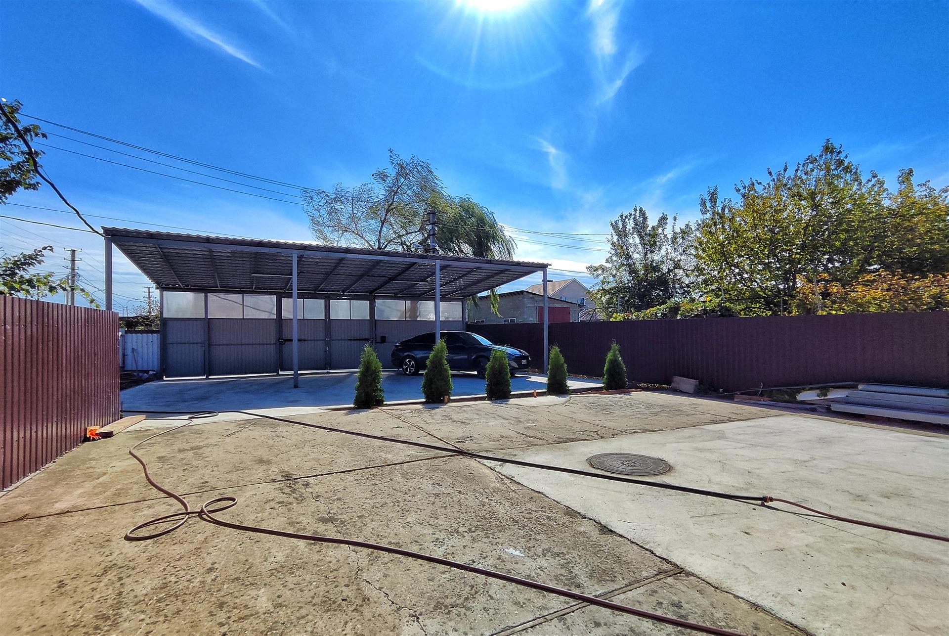 Фото №2: Дом 219 м² + 6.25 сот. - Краснодар, Прикубанский внутригородской округ, Калинино, мкр. Завод Радиоизмерительных Приборов, ул. Тюльпанная, 11