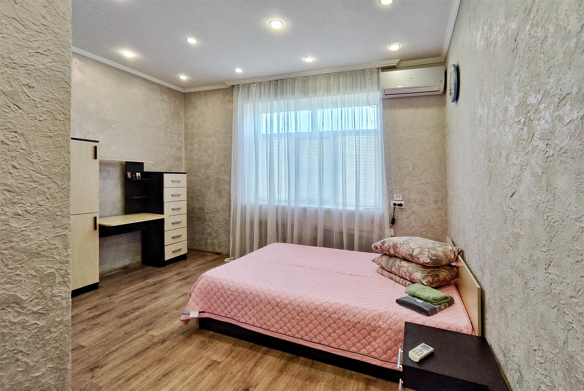 Фото №12: Дом 219 м² + 6.25 сот. - Краснодар, Прикубанский внутригородской округ, Калинино, мкр. Завод Радиоизмерительных Приборов, ул. Тюльпанная, 11