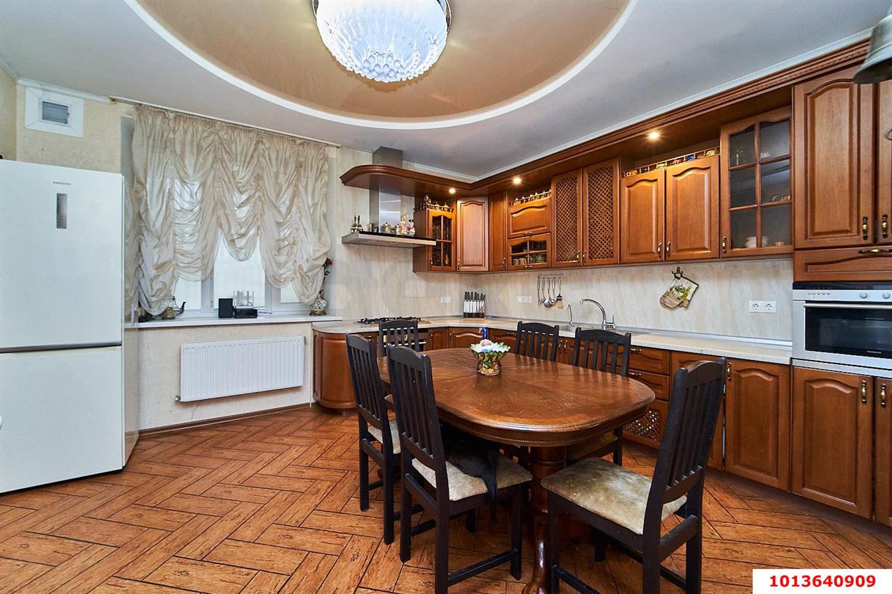 Фото №2: Дом 185 м² + 3.3 сот. - Краснодар, ул. 2-я Заречная, 69