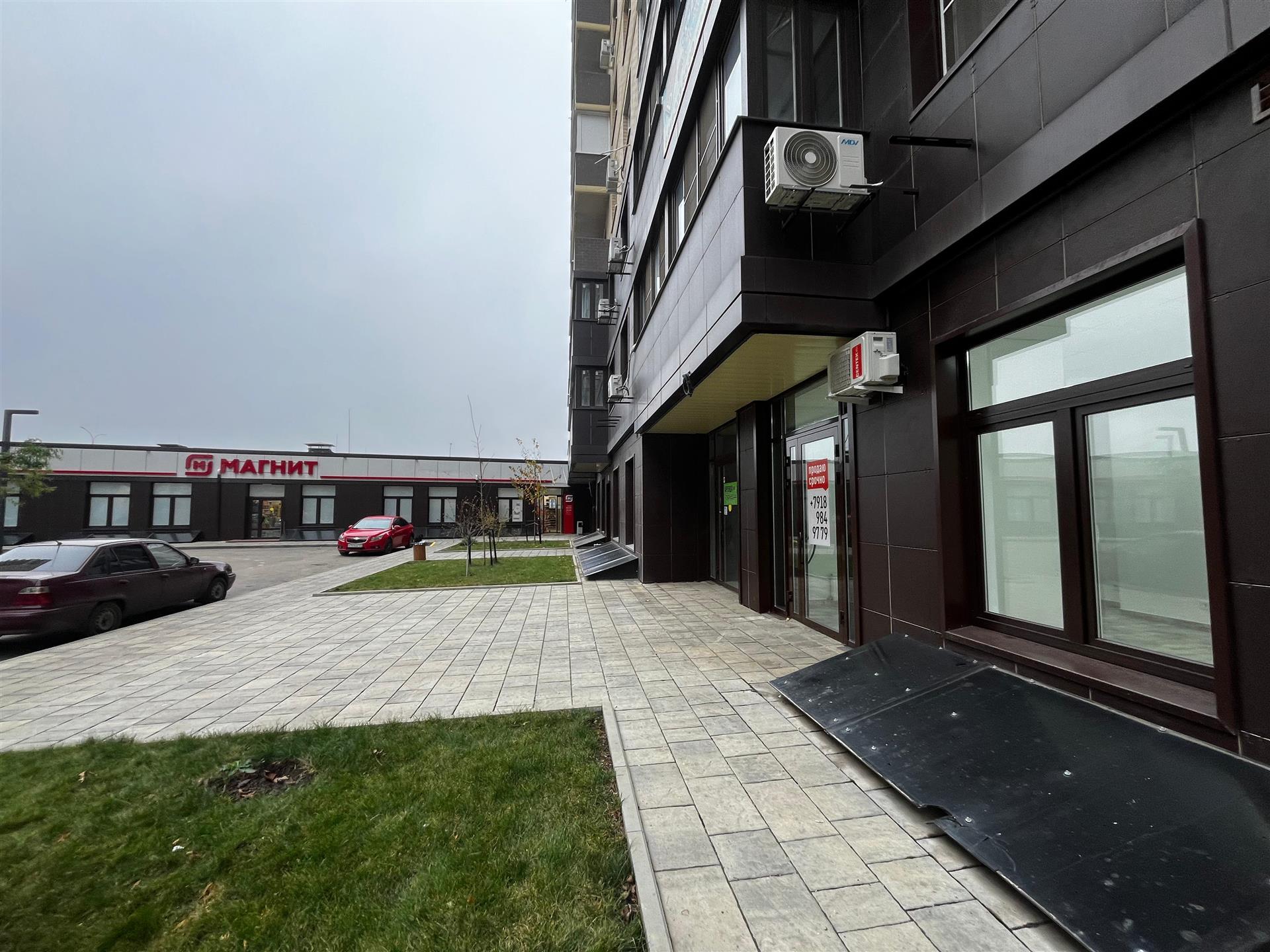 Фото №7: Коммерция 37 м² - Краснодар, Прикубанский внутригородской округ, мкр. жилой комплекс Ракурс, ул. имени Героя Ростовского, 8к2