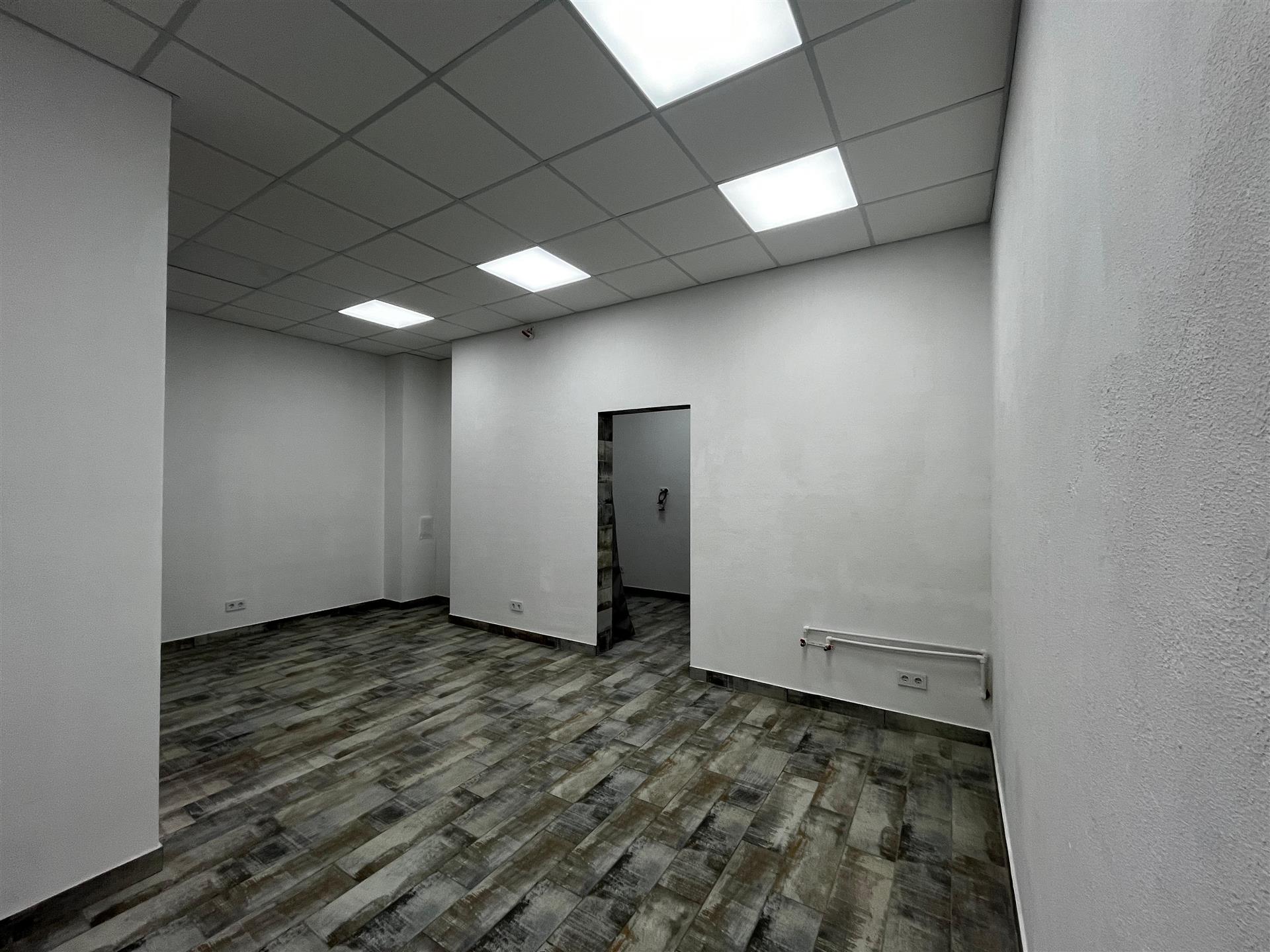 Фото №8: Коммерция 37 м² - Краснодар, Прикубанский внутригородской округ, мкр. жилой комплекс Ракурс, ул. имени Героя Ростовского, 8к2