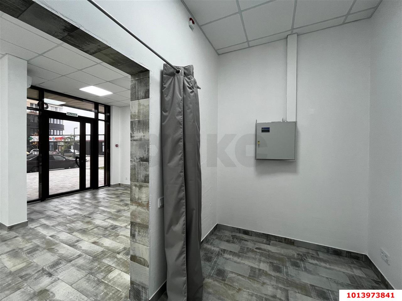Фото №9: Торговое помещение 38 м² - Краснодар, жилой комплекс Ракурс, ул. имени Героя Ростовского, 8к2