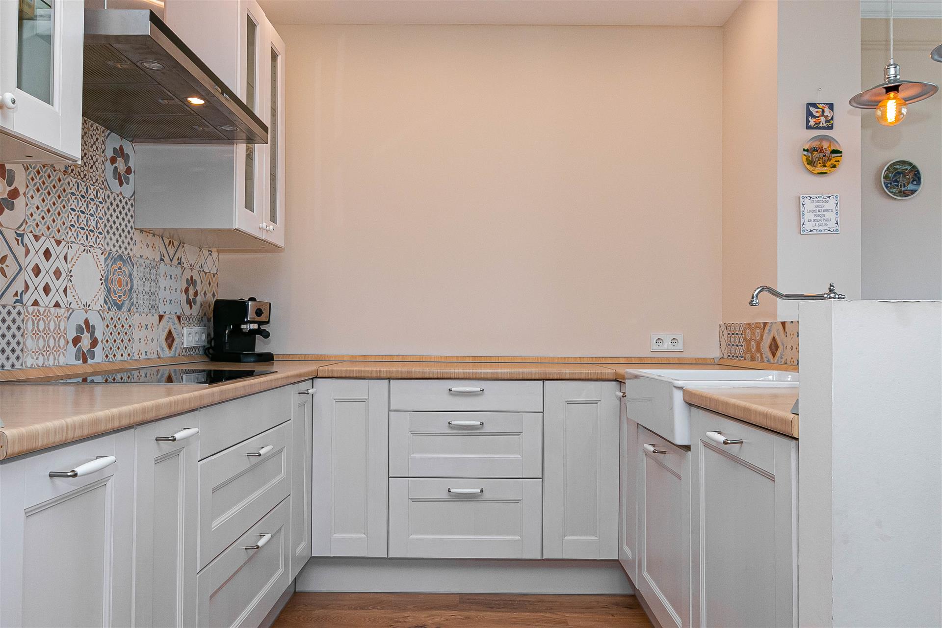 Фото №8: 2-комнатная квартира 82 м² - Краснодар, Школьный, Круглик, мкр. Прикубанский внутригородской округ, ул. Филатова, 19/1