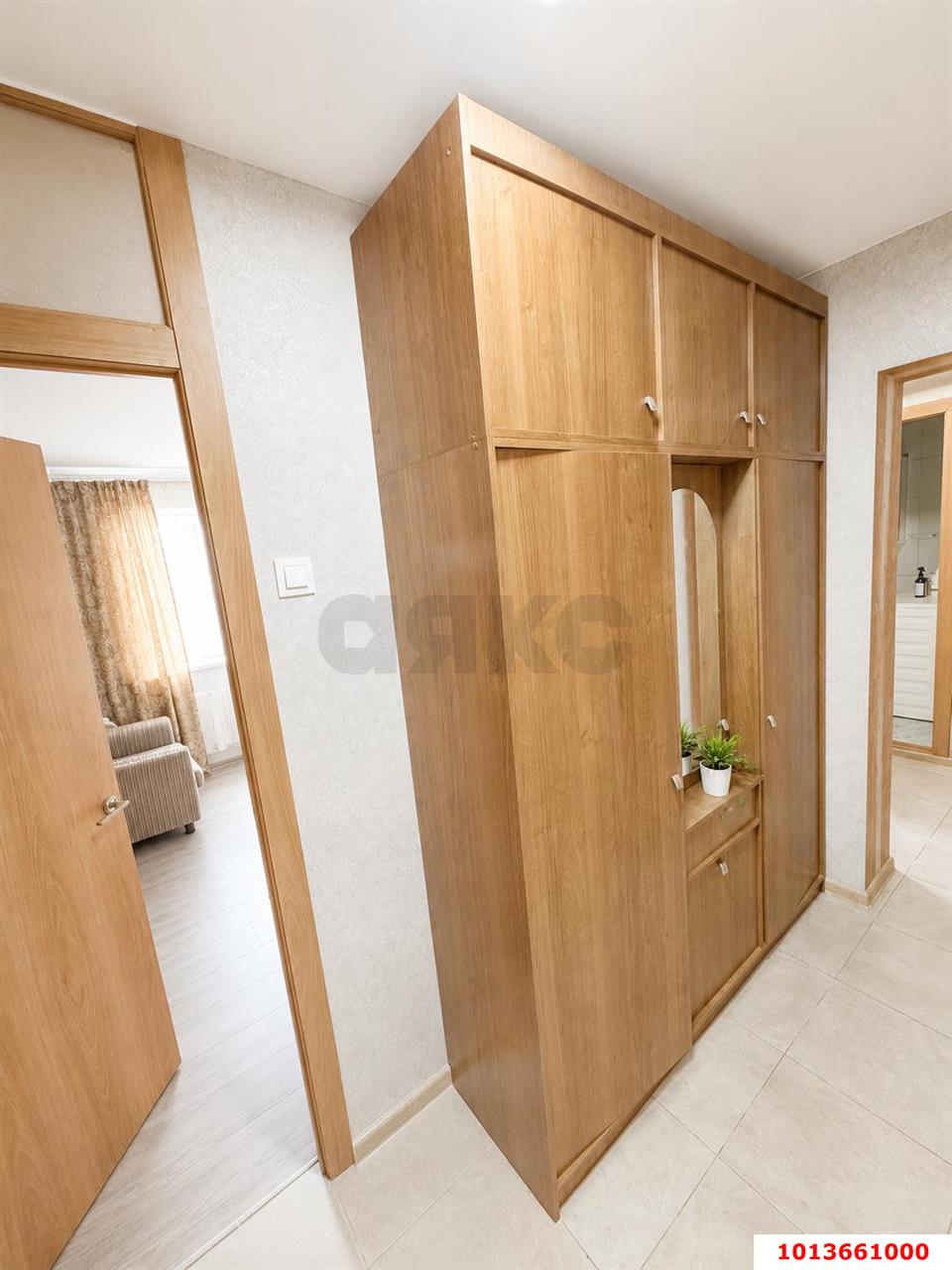 Фото №2: 2-комнатная квартира <span class="whitespace-nowrap">51 м²</span>, <span class="whitespace-nowrap">6/12 эт.</span> - Краснодар, Западный внутригородской округ, мкр. Юбилейный, пр-кт Чекистов, 9