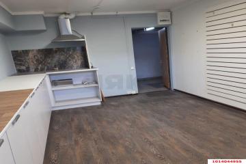 Фото №2: Коммерция 19 м² - Краснодар, мкр. Юбилейный, ул. Рождественская набережная, 51