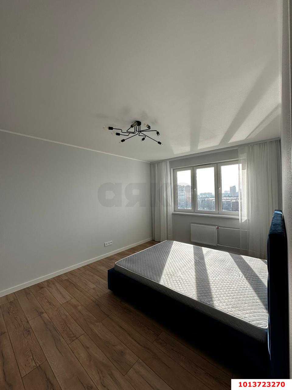 Фото №5: 2-комнатная квартира 70 м² - Краснодар, Карасунский внутригородской округ, Черёмушки, мкр. ЖК Дом у Озера, ул. Селезнёва, 104/1