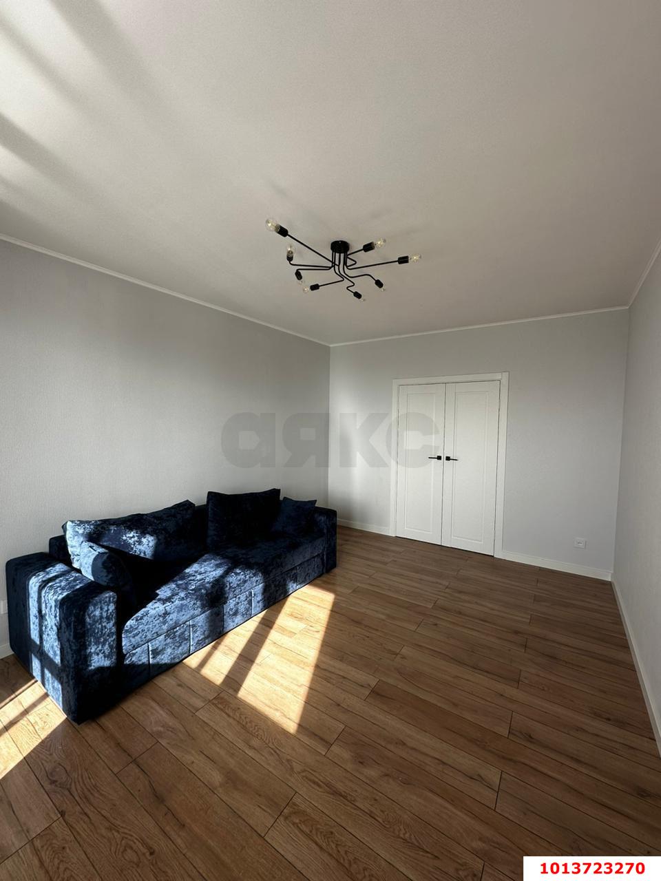 Фото №3: 2-комнатная квартира 70 м² - Краснодар, Карасунский внутригородской округ, Черёмушки, мкр. ЖК Дом у Озера, ул. Селезнёва, 104/1