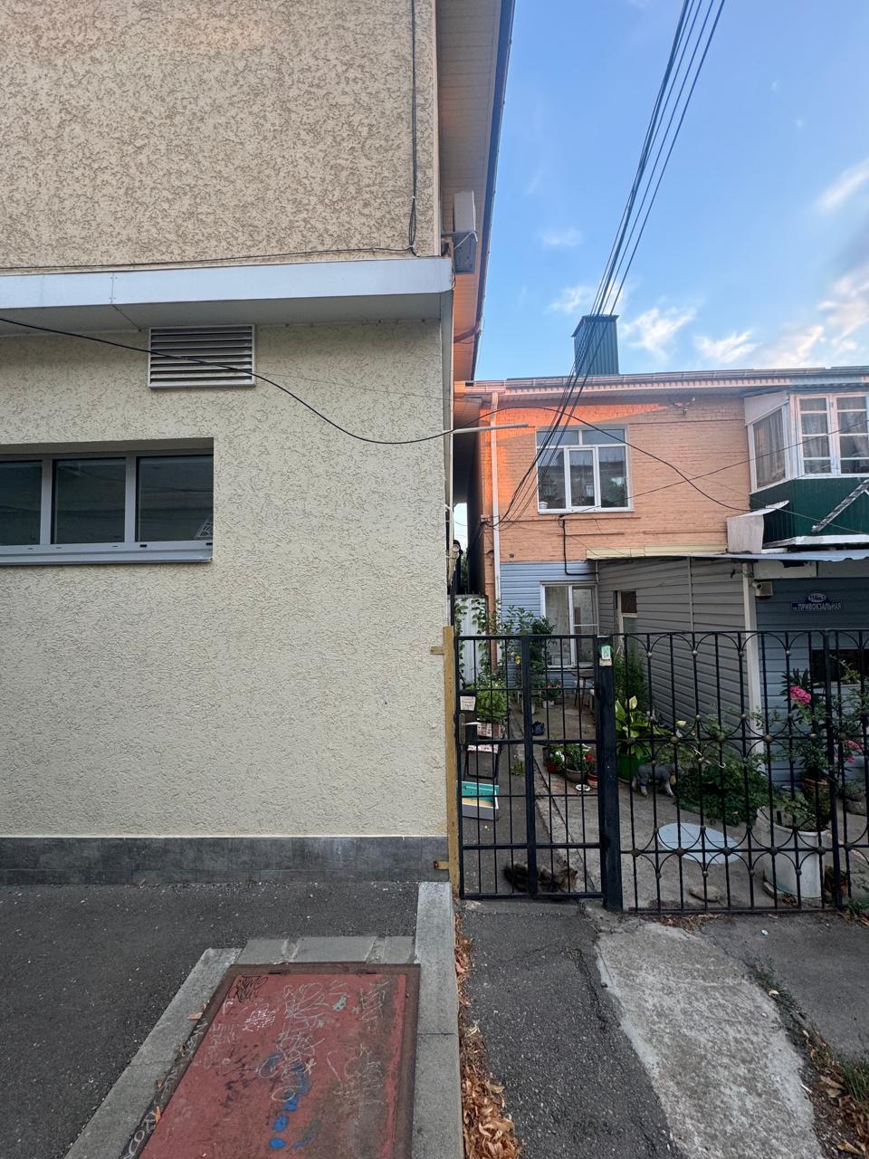 Фото №22: Коммерция 899 м² - Майкоп, ул. Краснооктябрьская, 67А