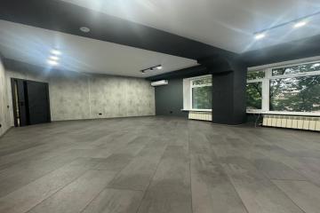 Фото №5: Коммерция 899 м² - Майкоп, мкр. Дружба, ул. Краснооктябрьская, 67А