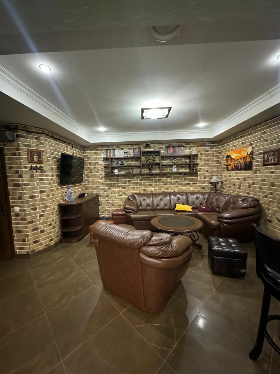 Фото №21: Коммерция 899 м² - Майкоп, ул. Краснооктябрьская, 67А