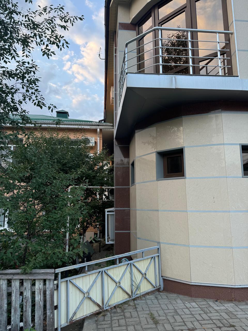 Фото №24: Коммерция 899 м² - Майкоп, ул. Краснооктябрьская, 67А