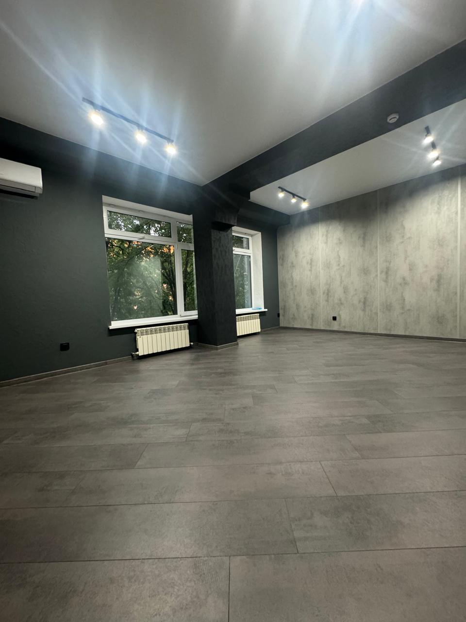 Фото №41: Коммерция 899 м² - Майкоп, ул. Краснооктябрьская, 67А