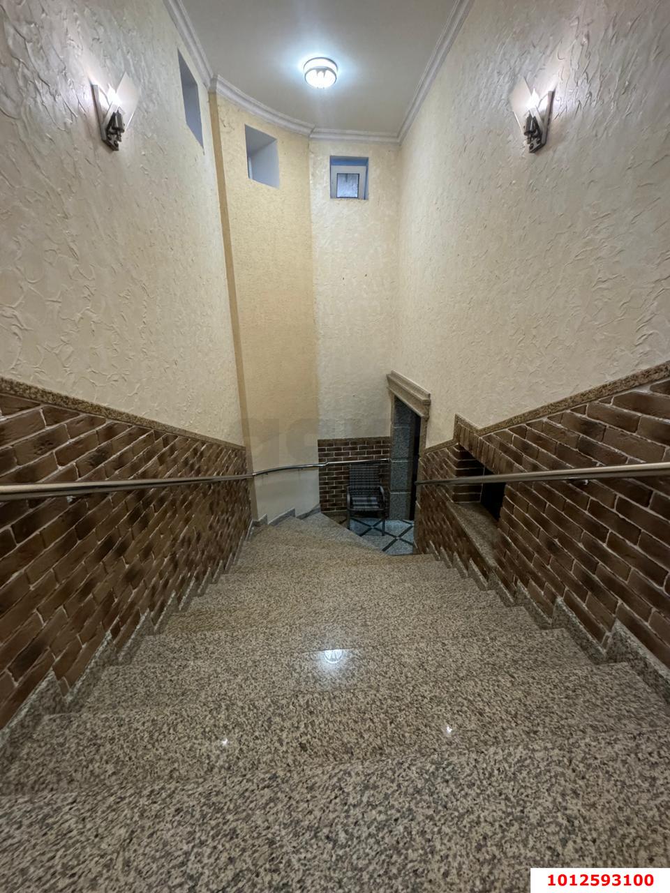 Фото №36: Отдельное здание 464 м² - Майкоп, Дружба, ул. Краснооктябрьская, 67А