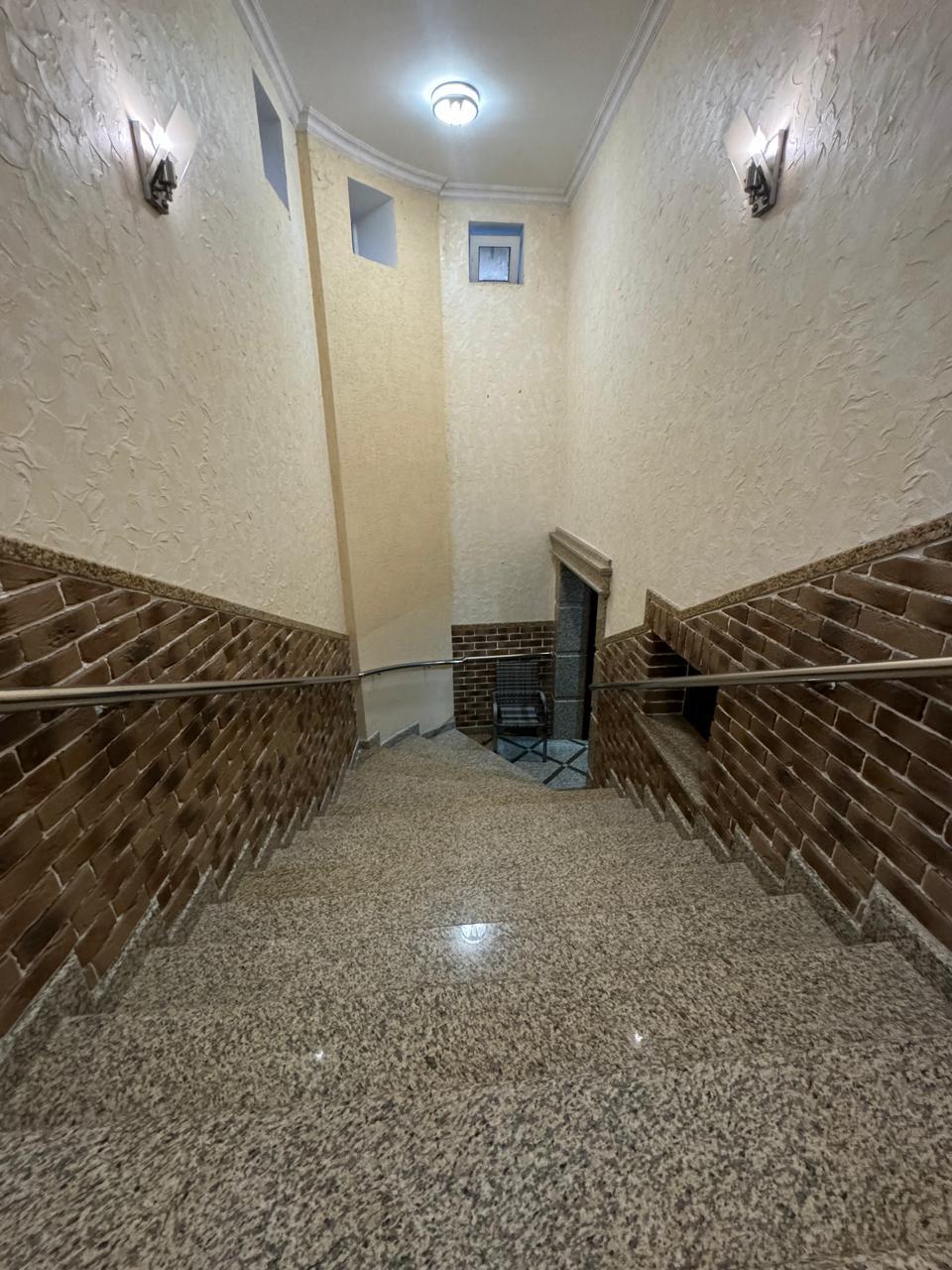 Фото №27: Коммерция 899 м² - Майкоп, ул. Краснооктябрьская, 67А