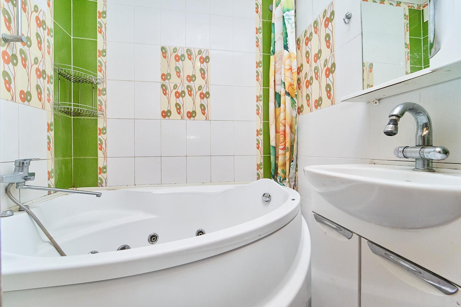 Фото №10: 2-комнатная квартира 53 м² - Краснодар, ул. 4-я Линия Нефтяников, 5