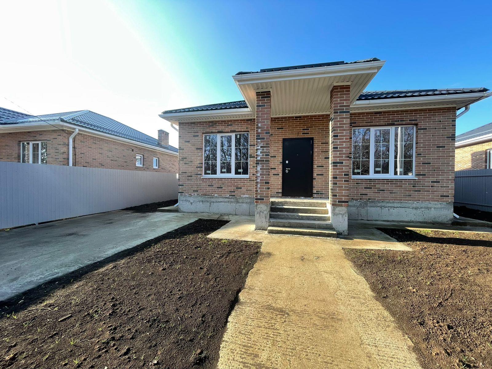 Фото №1: Дом 101 м² + 7 сот. - Динская, ул. Ивана Франко, 1