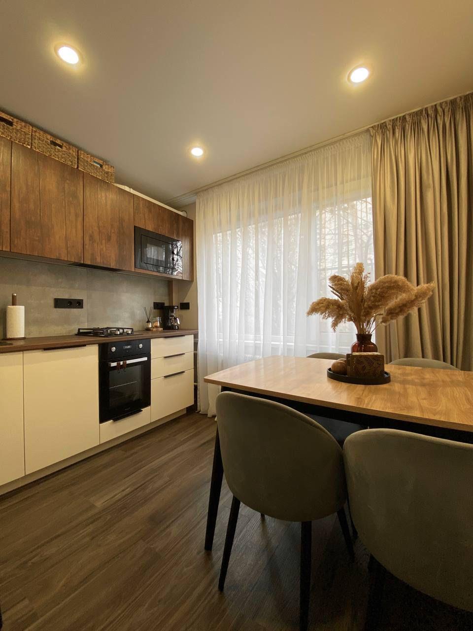 Фото №1: 1-комнатная квартира 28 м² - Краснодар, Центральный внутригородской округ, мкр. Центральный, ул. Ленина, 71