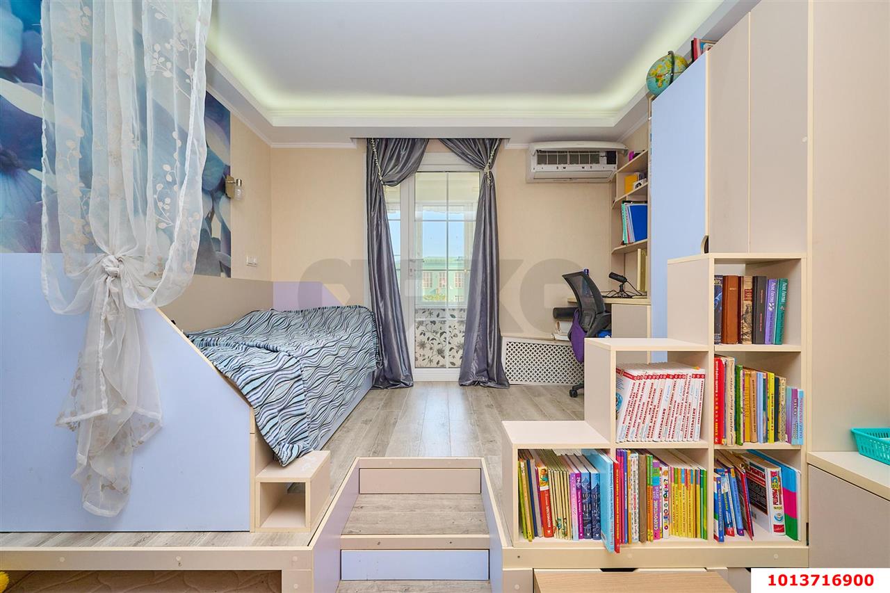 Фото №8: 4-комнатная квартира 94 м² - Краснодар, Центральный внутригородской округ, ул. Красная, 202