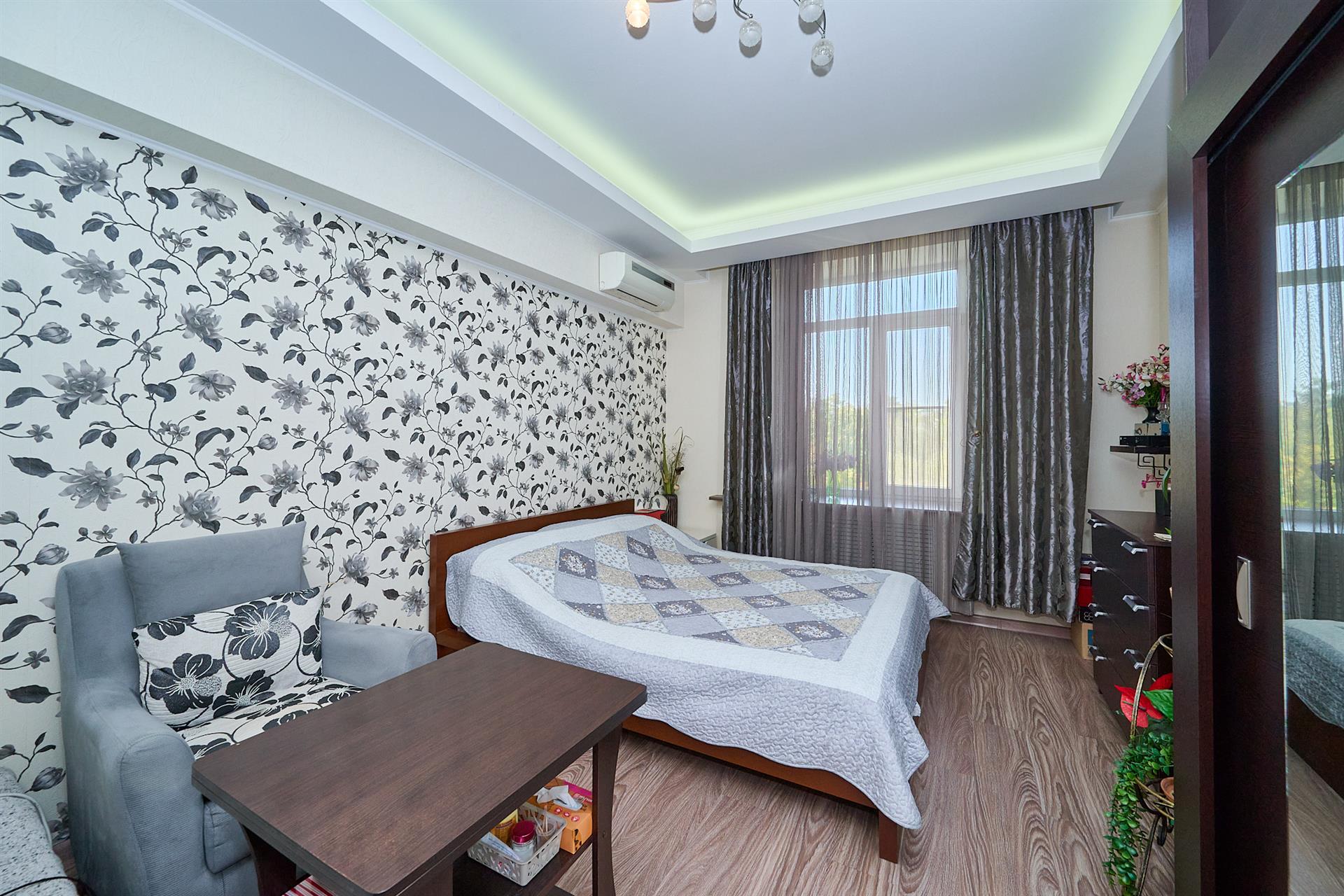 Фото №4: 4-комнатная квартира 94 м² - Краснодар, ул. Красная, 202