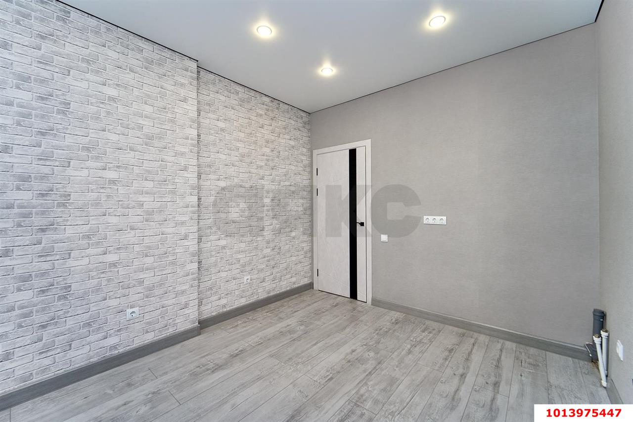 Фото №2: 1-комнатная квартира 32 м² - Краснодар, жилой комплекс Ракурс, ул. имени Героя Ростовского, 8к6