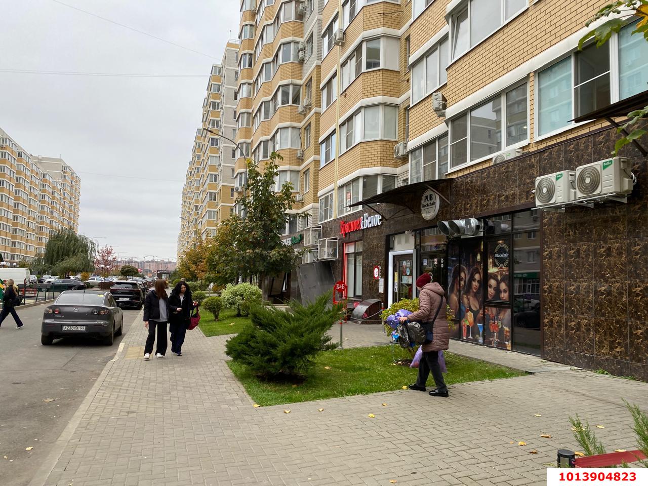 Фото №1: Торговое помещение 83 м² - Краснодар, жилой комплекс Самолёт-2, ул. Западный Обход, 57