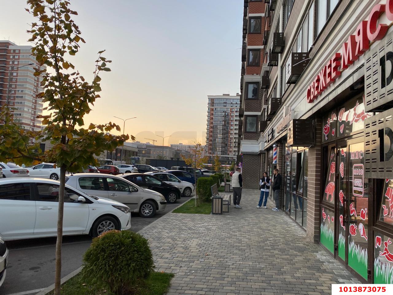 Фото №3: Торговое помещение 100 м² - Краснодар, жилой комплекс Самолёт-4, ул. Константина Гондаря, 103