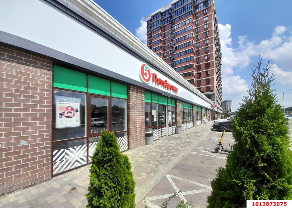 Фото №2: Торговое помещение 100 м² - Краснодар, жилой комплекс Самолёт-4, ул. Константина Гондаря, 103