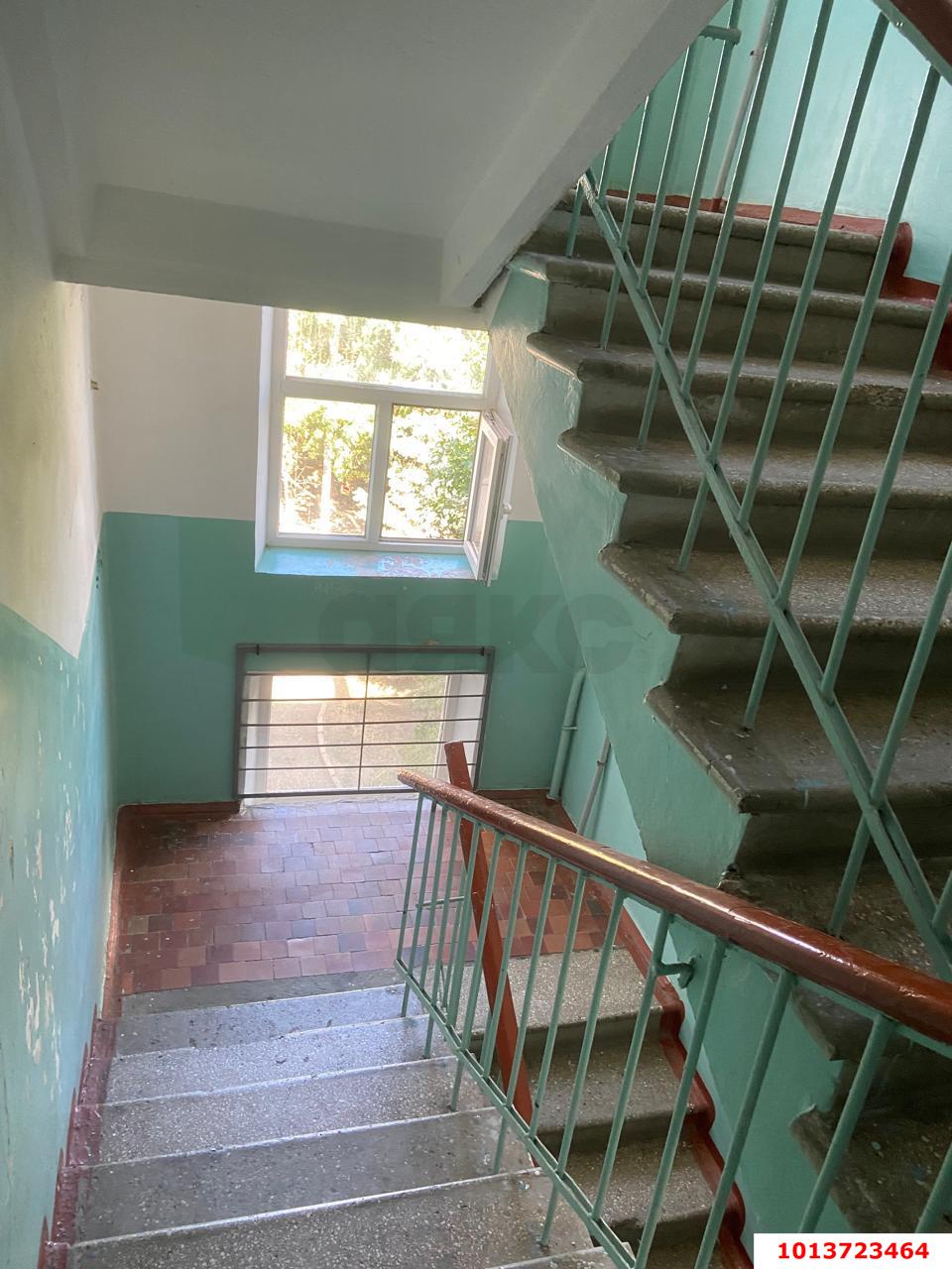 Фото №10: Комната <span class="whitespace-nowrap">17 м²</span>, <span class="whitespace-nowrap">4/5 эт.</span> - Краснодар, мкр. Западный внутригородской округ, ул. Одесская, 23