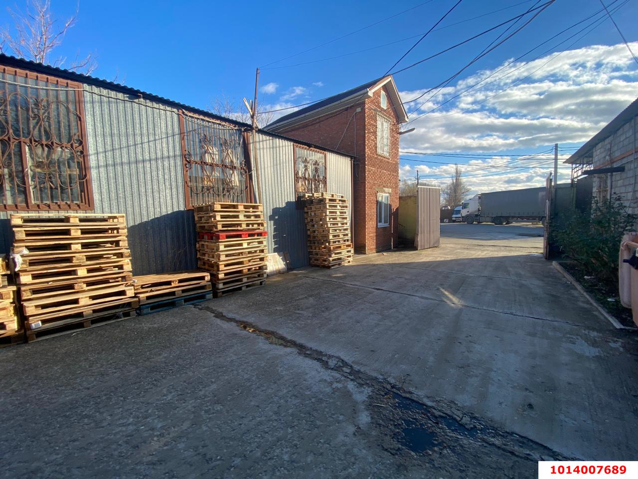 Фото №2: Складское помещение 563 м² - Краснодар, Дубинка, ул. Фурманова, 2/7