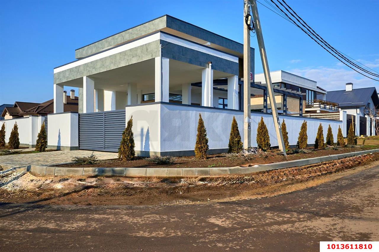 Фото №11: Дом 236 м² + 4 сот. - Краснодар, 2-я Площадка, ул. имени И.И. Романенко