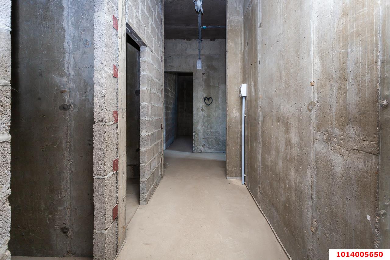 Фото №12: Торговое помещение 85 м² - Краснодар, жилой комплекс Сограт, ул. Красных Партизан, 4/15