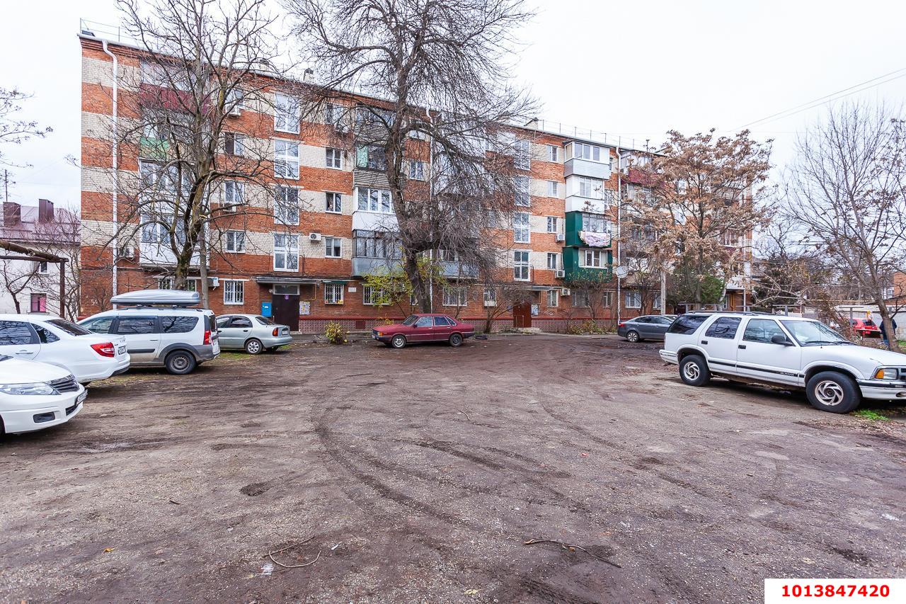 Фото №1: 3-комнатная квартира 60 м² - Краснодар, Центральный внутригородской округ, Западный внутригородской округ, Горгаз, мкр. Центральный, ул. Индустриальная, 54