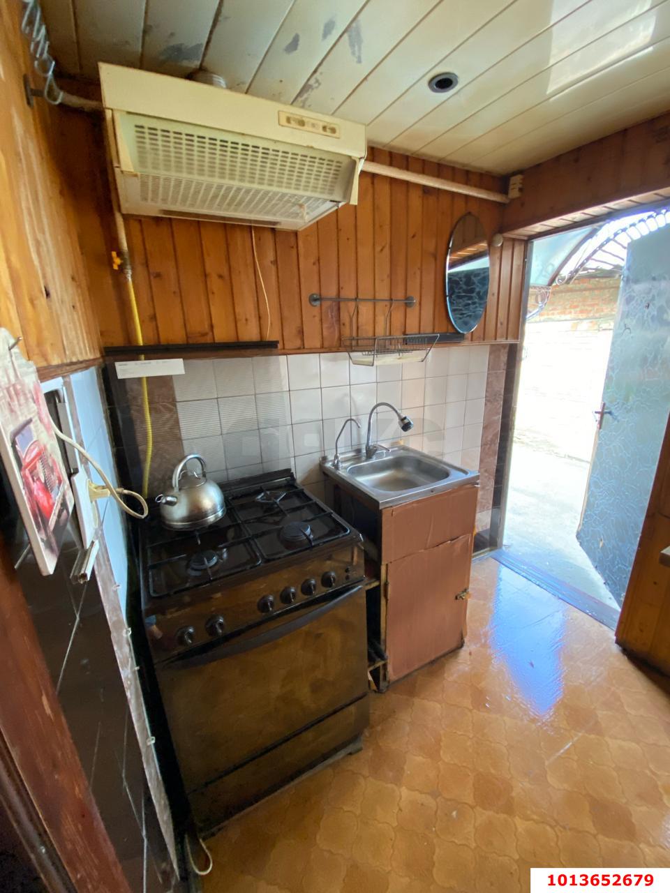 Фото №3: 3-комнатная квартира 40 м² - Краснодар, Центральный, ул. Чапаева, 162